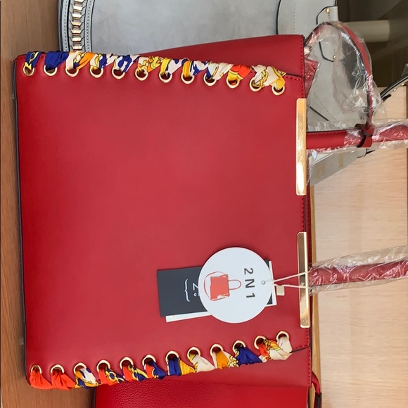 Purse - Picture 1 of 1